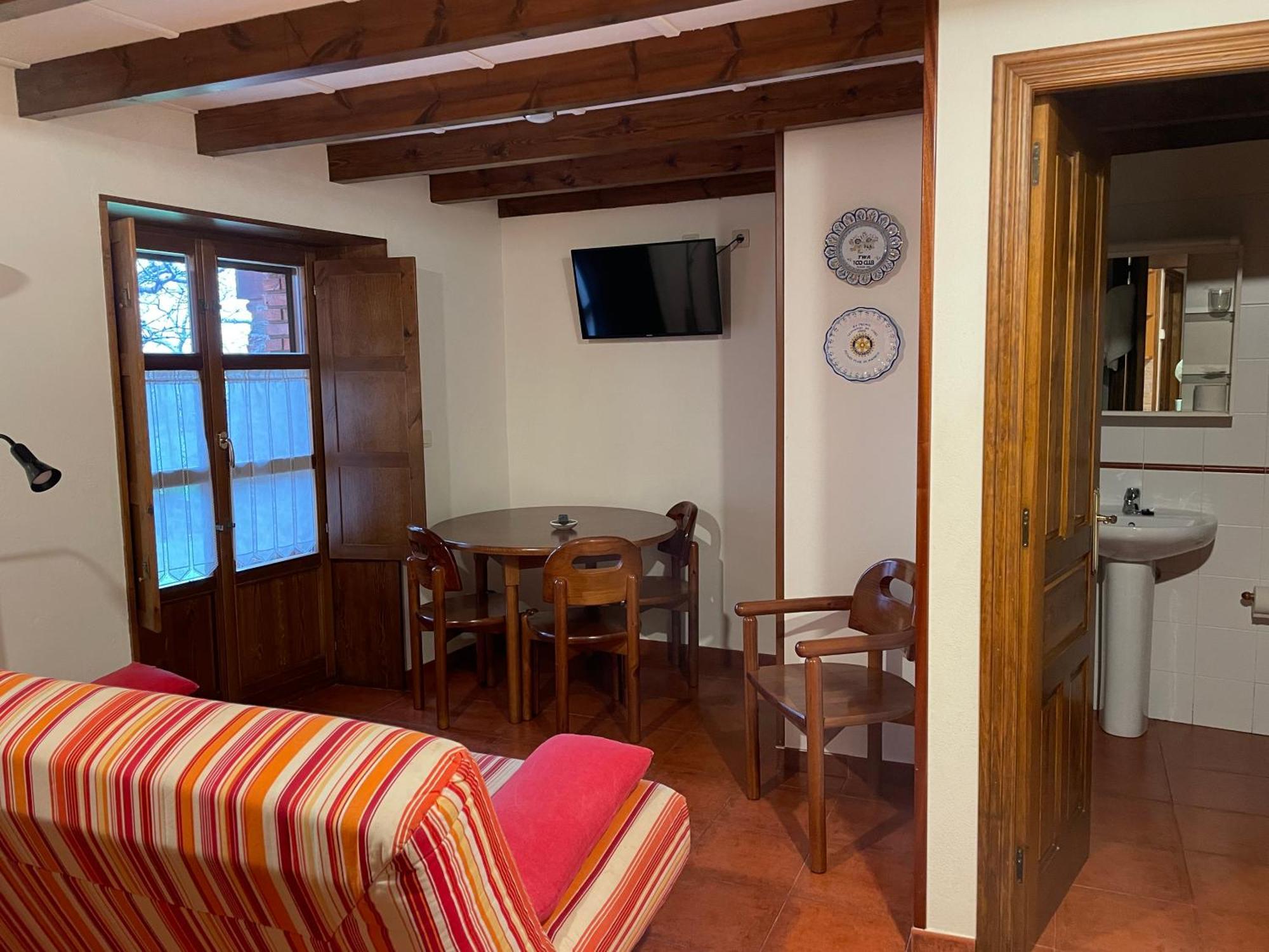 Apartamentos El Cueto De Los Collado Villanueva de Pria Eksteriør bilde